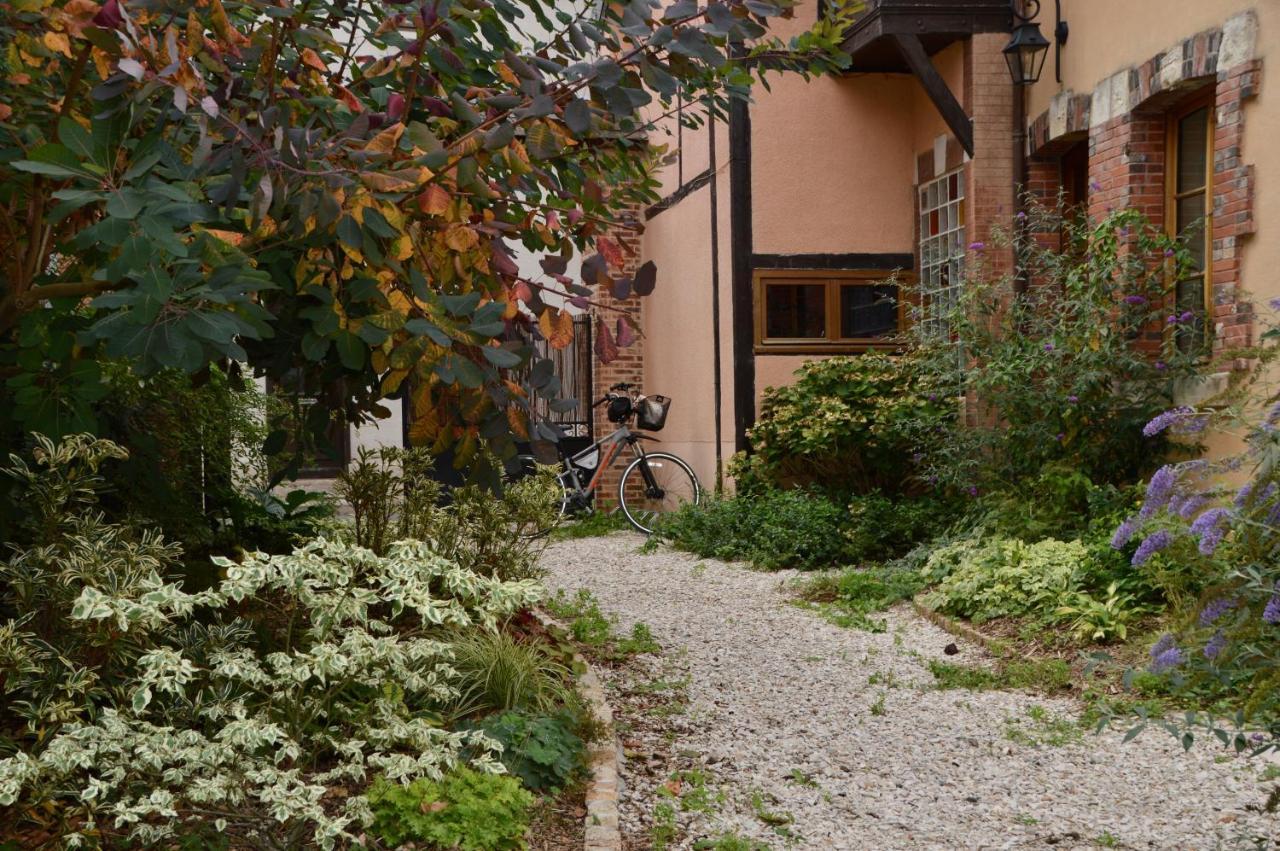 Le Clos Ecossais Aubigny-sur-Nère Extérieur photo